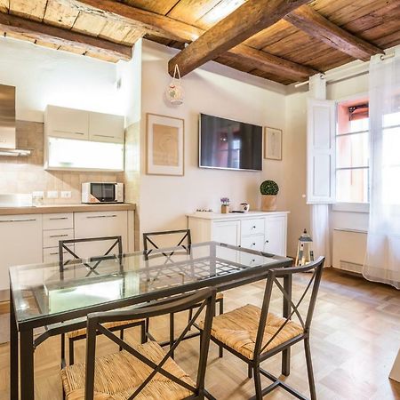 Palazzo Bocchi - The Place Apartments Bolonya Dış mekan fotoğraf