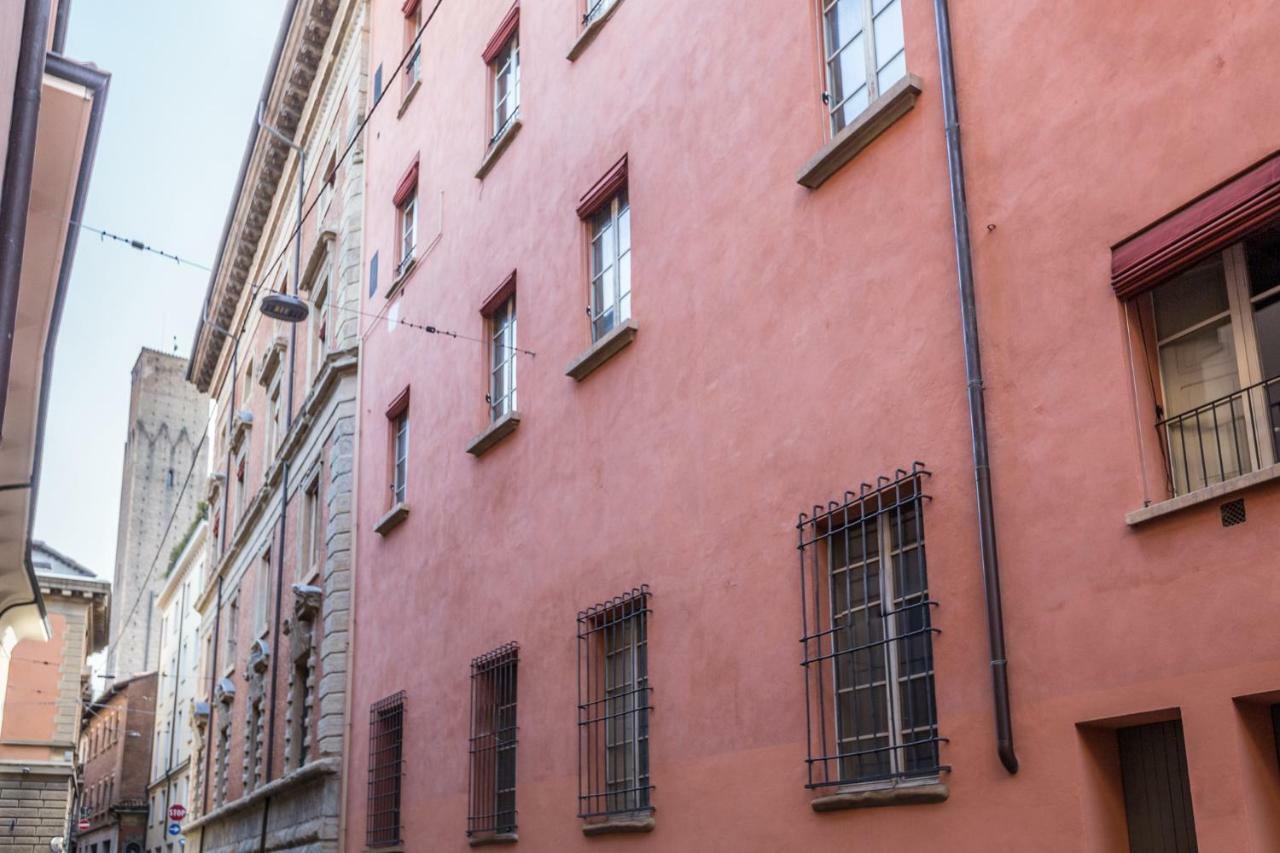 Palazzo Bocchi - The Place Apartments Bolonya Dış mekan fotoğraf